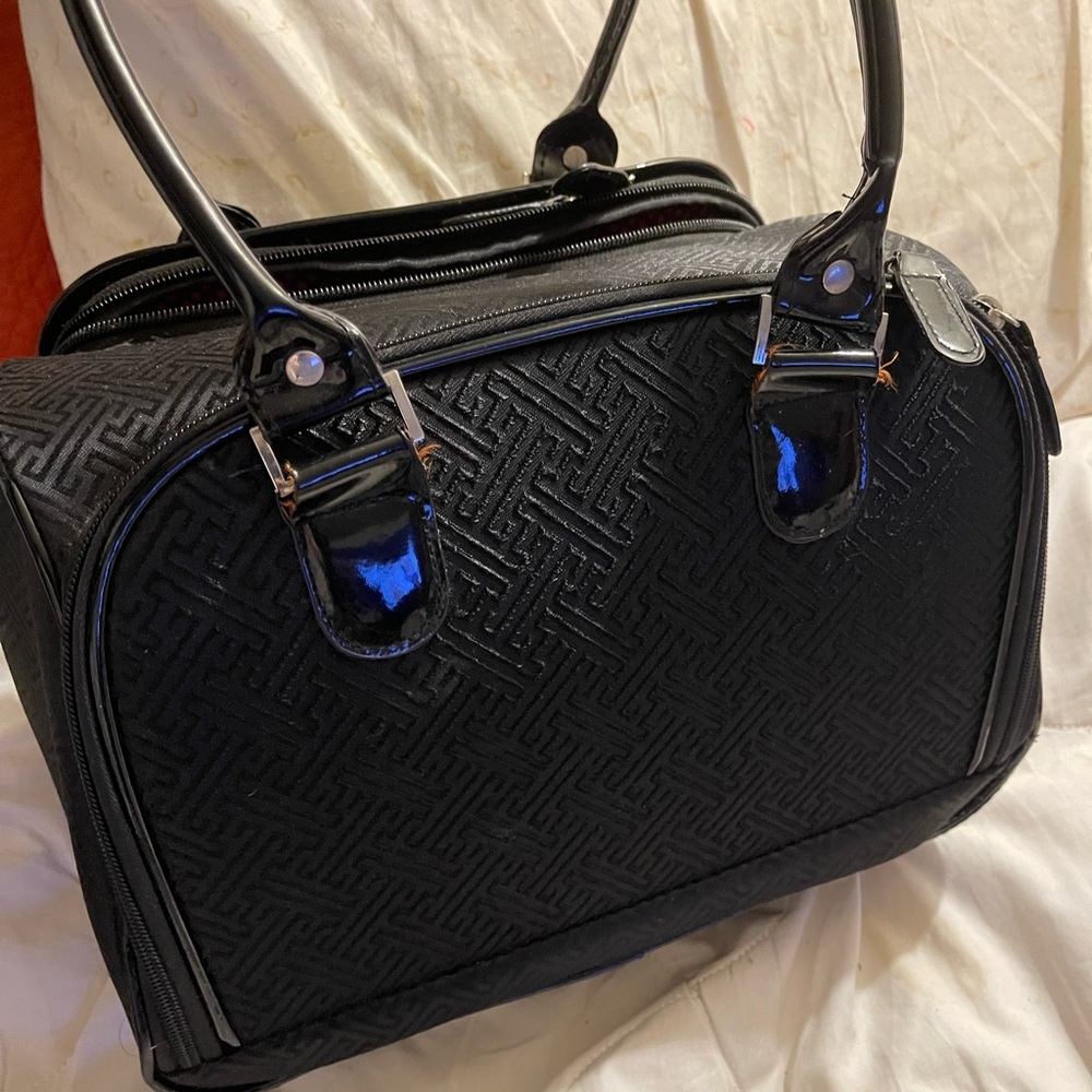 Caboodles oversized cosmetic/toiletry carrying bag